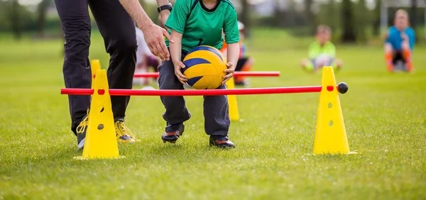 🚨 数据统计：费德里科·巴尔韦德在西甲联赛中已完成六次助攻。 来源：Madrid Xtra